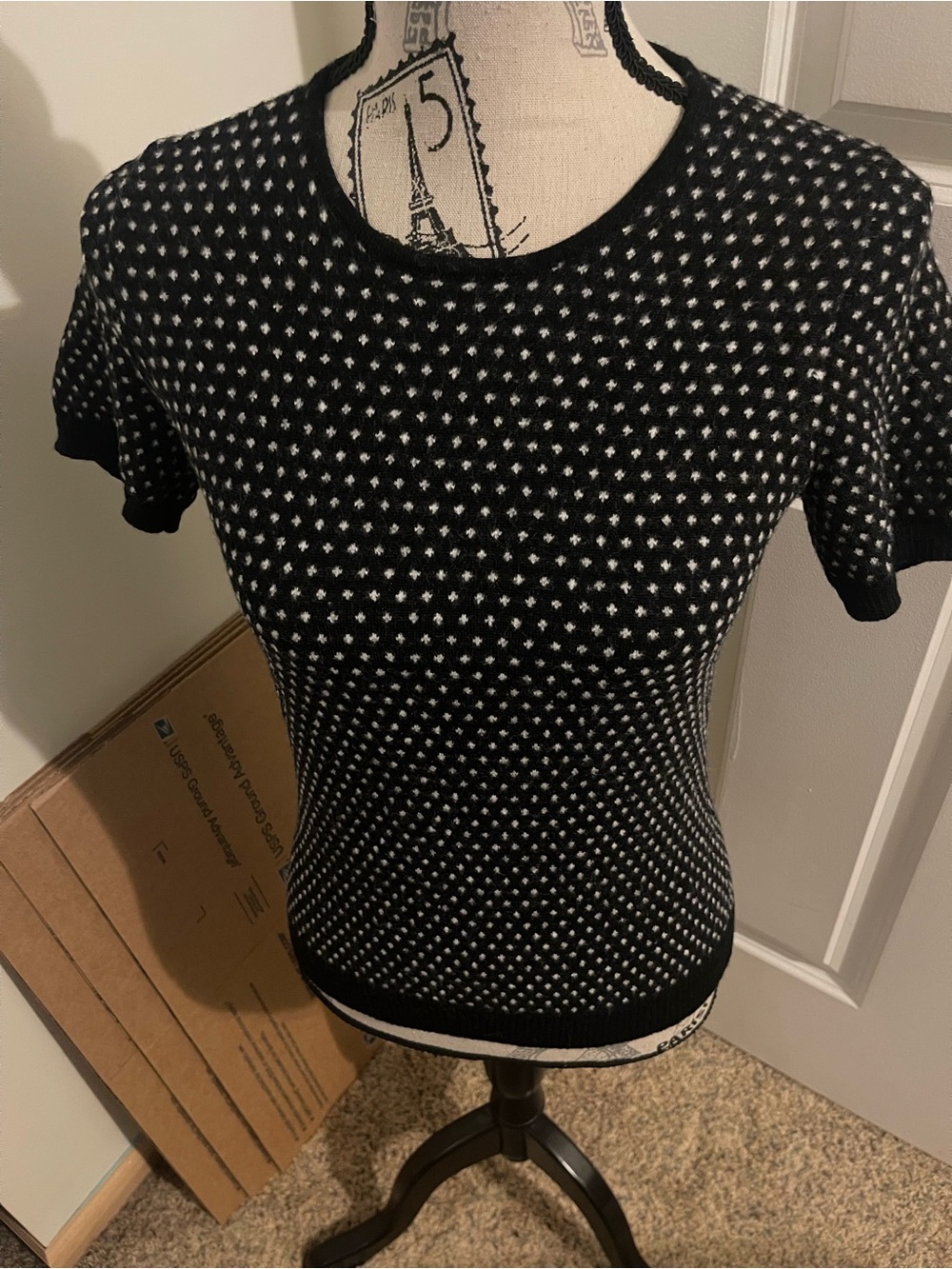 Brooks Brothers 346 Black and Beige Short-Sleeve Merino Wool Sweater
